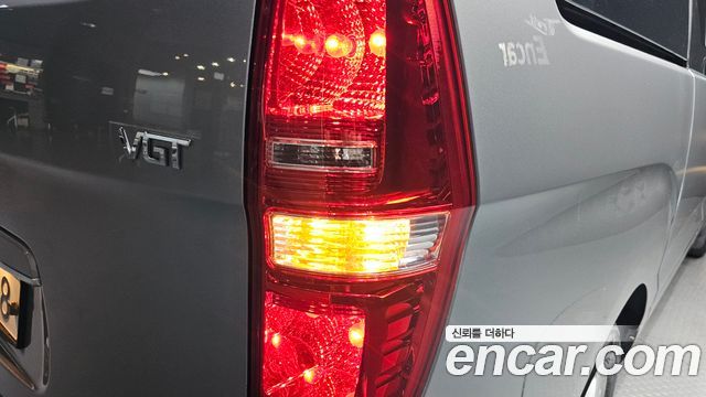 Hyundai Starex 2019 — photo 9