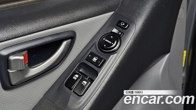 Hyundai Starex 2019 — photo 27