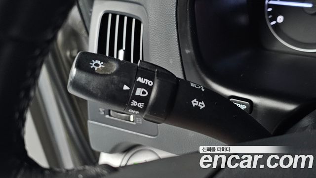 Hyundai Starex 2019 — photo 29