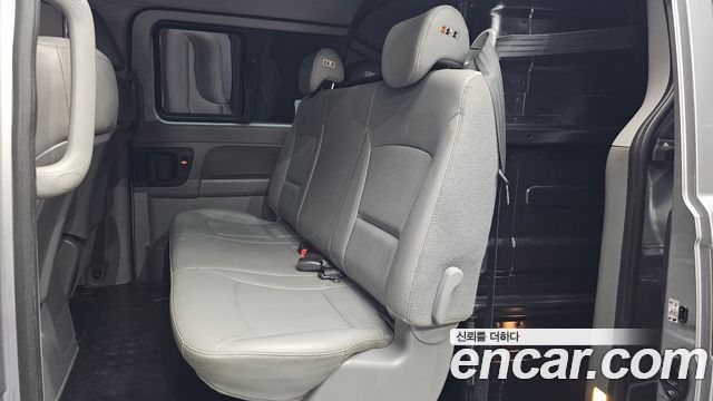 Hyundai Starex 2019 — photo 30