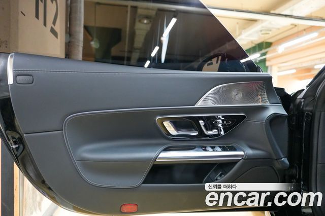 Mercedes-Benz SL-Class 2024 — photo 15