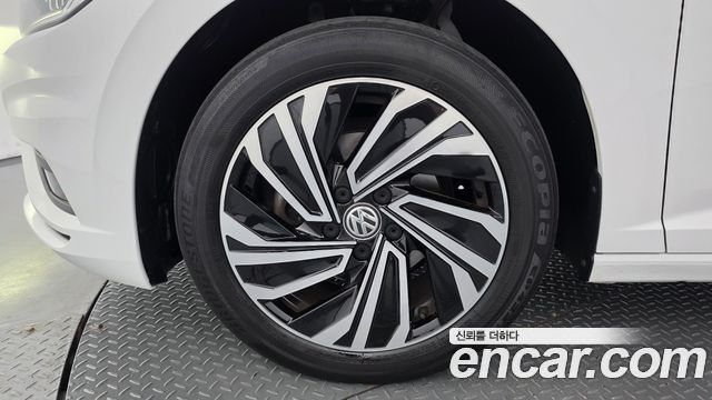 Volkswagen Jetta 2021 — photo 5