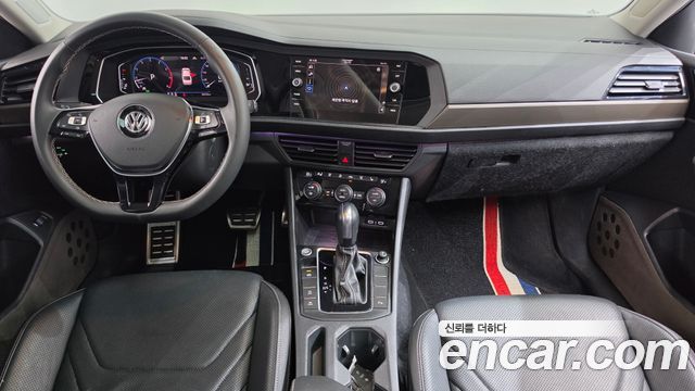 Volkswagen Jetta 2021 — photo 10