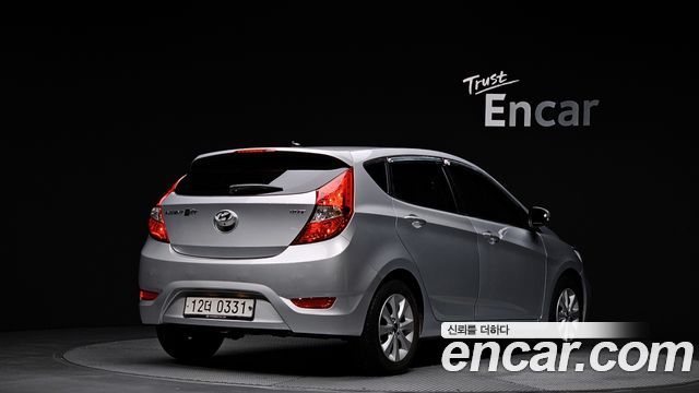 Hyundai Accent 2017 — photo 2