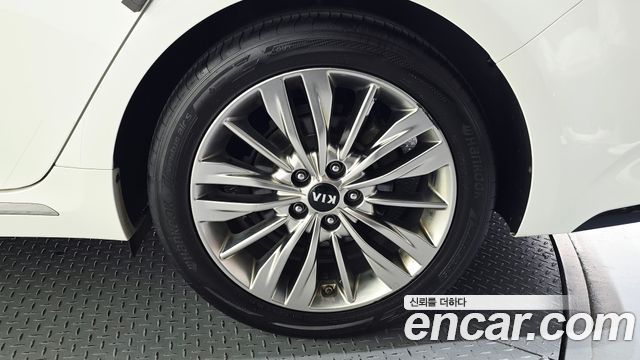 Kia K5 2020 — photo 7