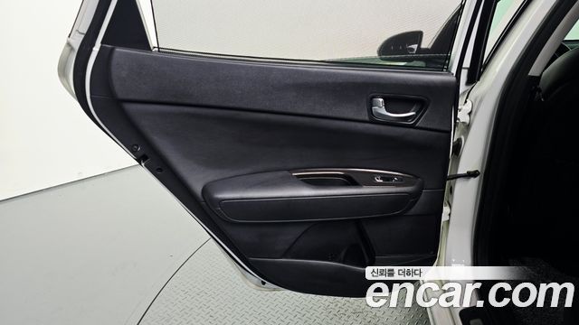 Kia K5 2020 — photo 15