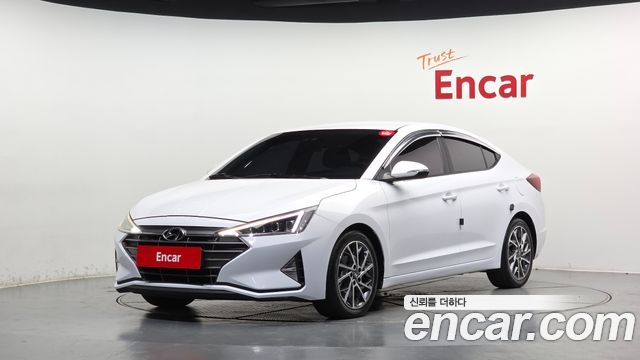 Hyundai AVANTE 2019 — photo 1