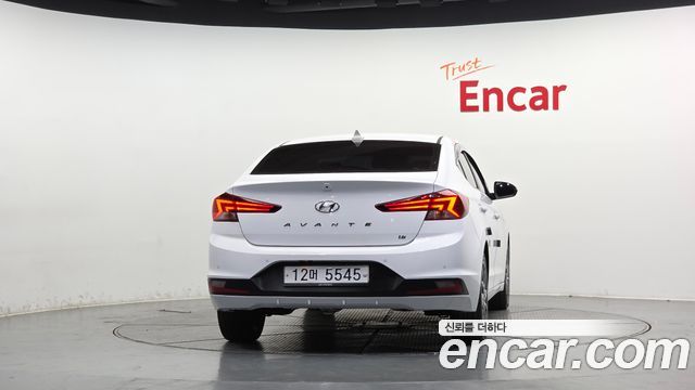Hyundai AVANTE 2019 — photo 4