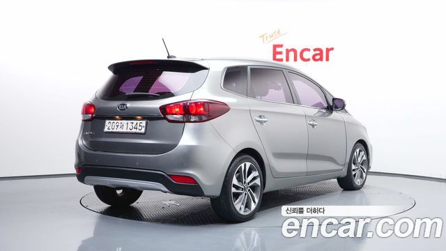 Kia Carens 2018 — photo 2