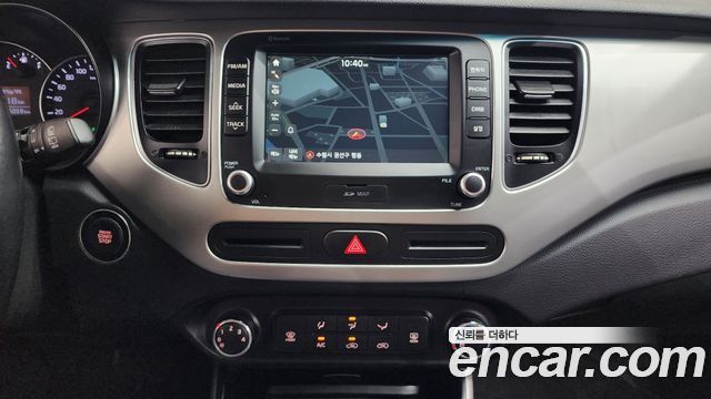 Kia Carens 2018 — photo 18