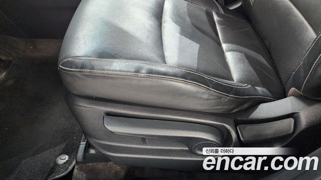 Kia Carens 2018 — photo 28