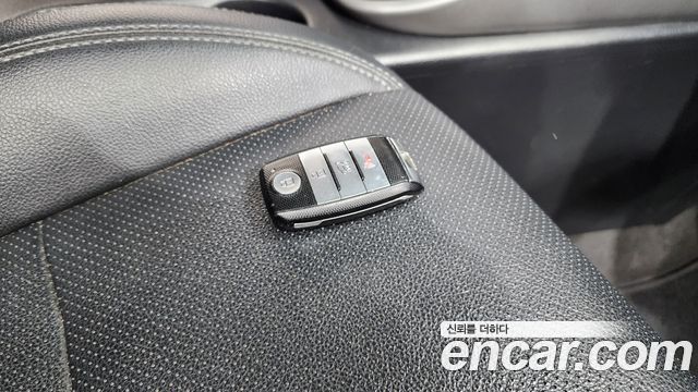 Kia Carens 2018 — photo 29