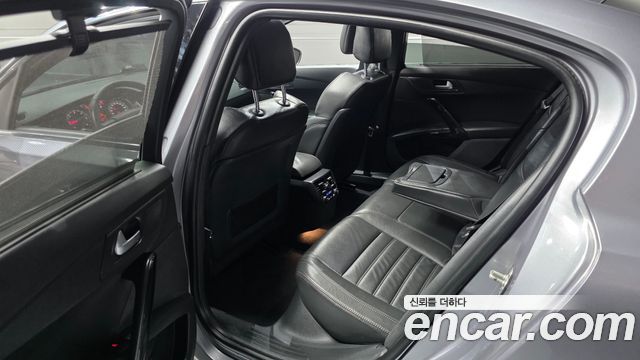 Peugeot 508 2017 — photo 11
