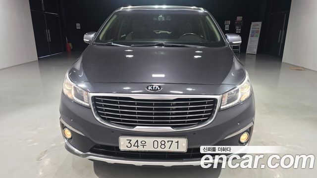 Kia Canival 2016 — photo 3