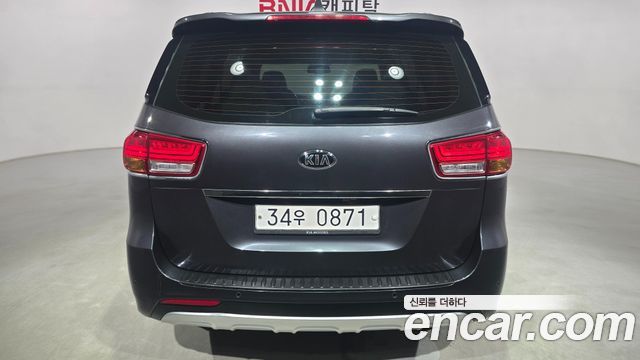 Kia Canival 2016 — photo 4
