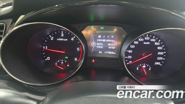 Kia Canival 2016 — photo 8