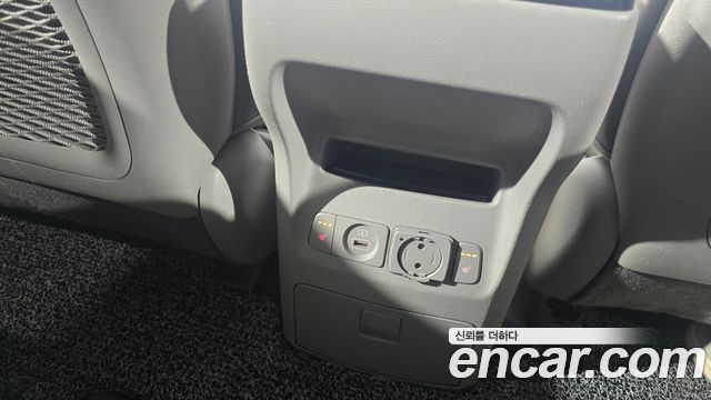 Kia Canival 2016 — photo 13