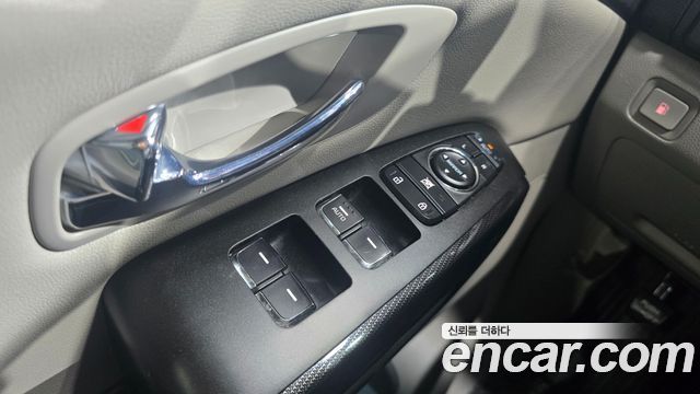 Kia Canival 2016 — photo 19