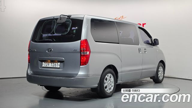 Hyundai Starex 2014 — photo 2