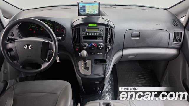 Hyundai Starex 2014 — photo 10