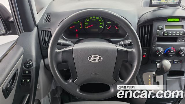 Hyundai Starex 2014 — photo 18