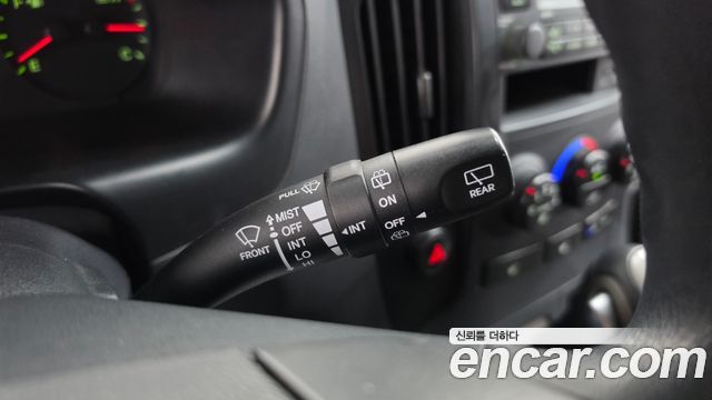 Hyundai Starex 2014 — photo 23