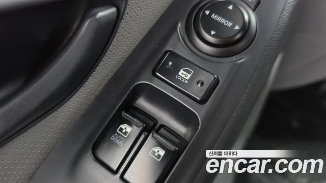 Hyundai Starex 2014 — photo 24
