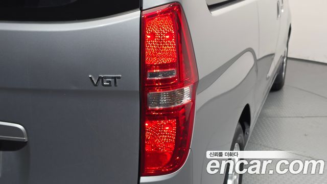 Hyundai Starex 2014 — photo 9