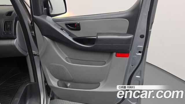 Hyundai Starex 2014 — photo 15
