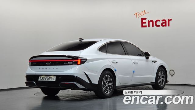 Hyundai Sonata 2024 — photo 2