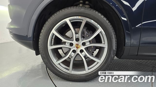 Porsche Cayenne 2020 — photo 5