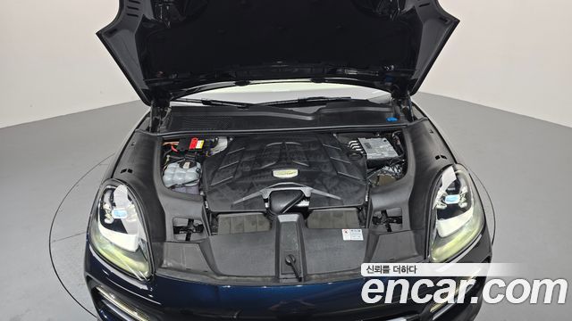 Porsche Cayenne 2020 — photo 6