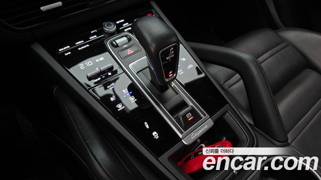 Porsche Cayenne 2020 — photo 9