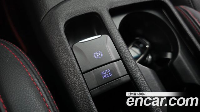 Hyundai i30 2018 — photo 19