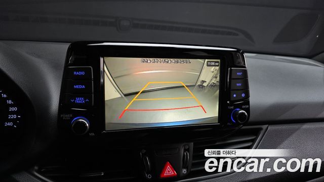Hyundai i30 2018 — photo 22