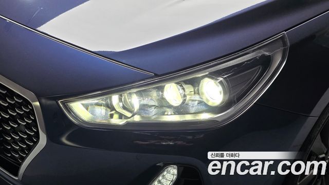 Hyundai i30 2018 — photo 8
