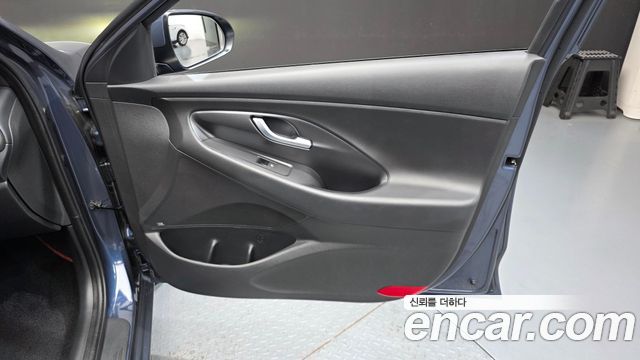 Hyundai i30 2018 — photo 15