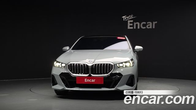 BMW 5-Series 2026 — photo 3
