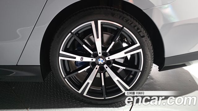 BMW 5-Series 2026 — photo 7