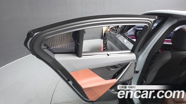 BMW 5-Series 2026 — photo 15