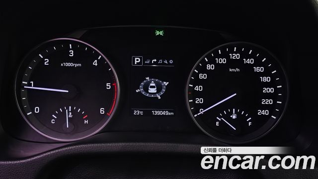 Hyundai AVANTE 2017 — photo 8