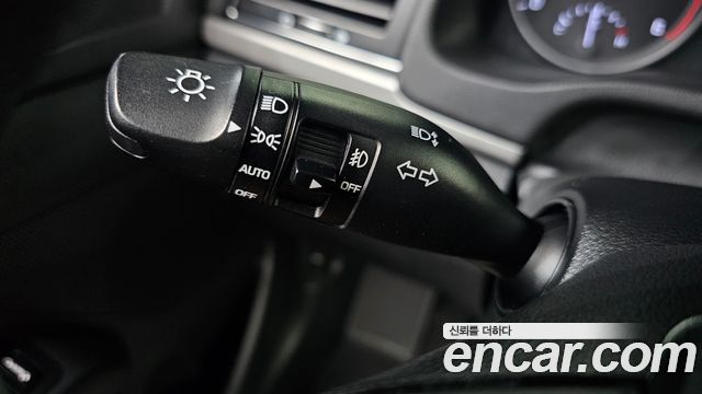 Hyundai AVANTE 2017 — photo 14