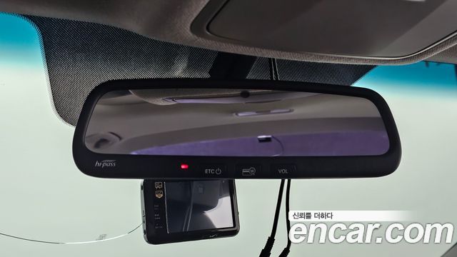 Hyundai AVANTE 2017 — photo 18