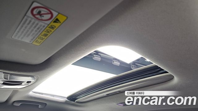 Hyundai AVANTE 2017 — photo 20