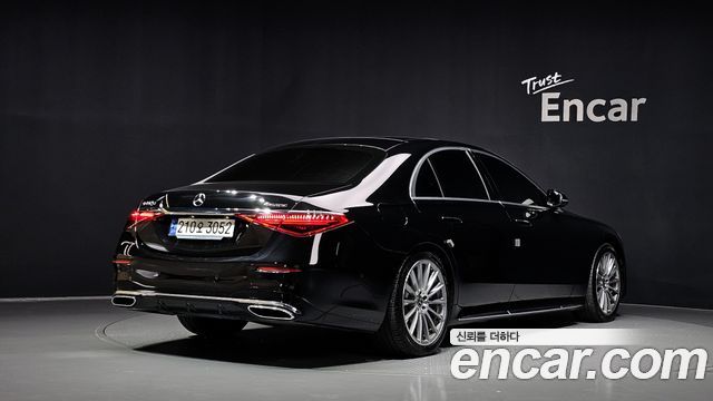 Mercedes-Benz S-Class 2024 — photo 2