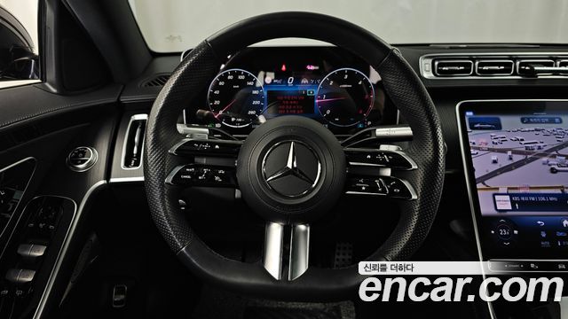 Mercedes-Benz S-Class 2024 — photo 19