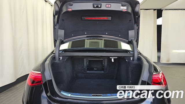 Mercedes-Benz S-Class 2024 — photo 26