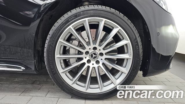Mercedes-Benz S-Class 2024 — photo 7