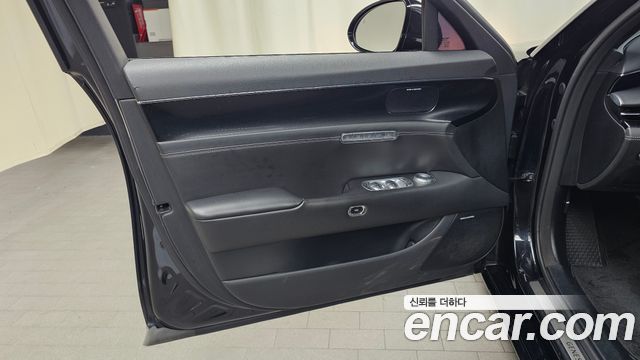 Genesis G90 2022 — photo 14