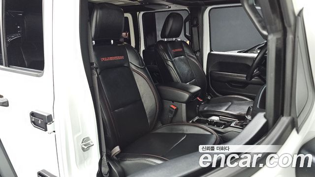 Jeep Wrangler 2018 — photo 10